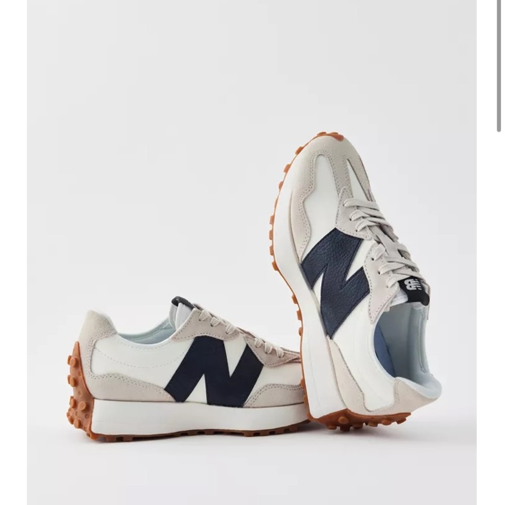 New Balance 327 New In box